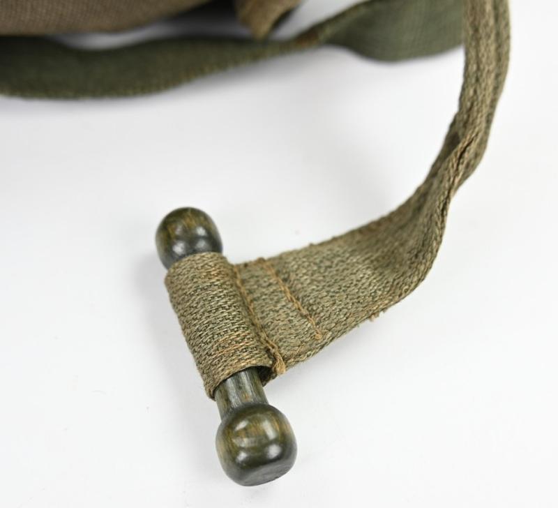 German LW FSJ Gasmask Bag with Gasmask 'edb'