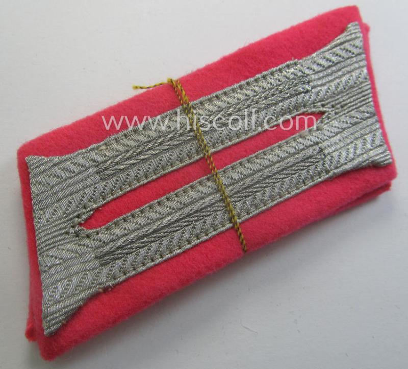 Pair of WH (Heeres) EM- (ie. NCO-) type, so-called: 'Waffenrock'- (ie. dress-) collar-tabs (ie. 'Kragenspiegel'): 'Soldat o. Uffz. eines Pz. o. Pz-Jäger-Abts. o. Rgts.'