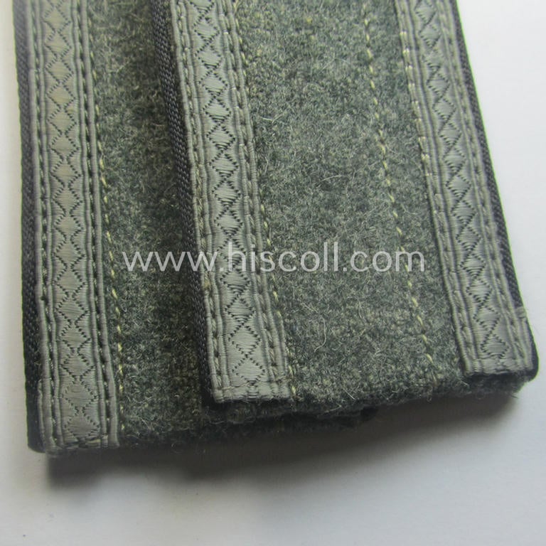 Typical later-war-period - and fully matching! - pair of so-called: 'M44'-pattern, simplified WH (Heeres) NCO-type shoulderstraps: 'Unteroffizier der Pionier-Trpn.'