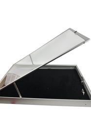 Showcase glass/aluminium 90x59 cm