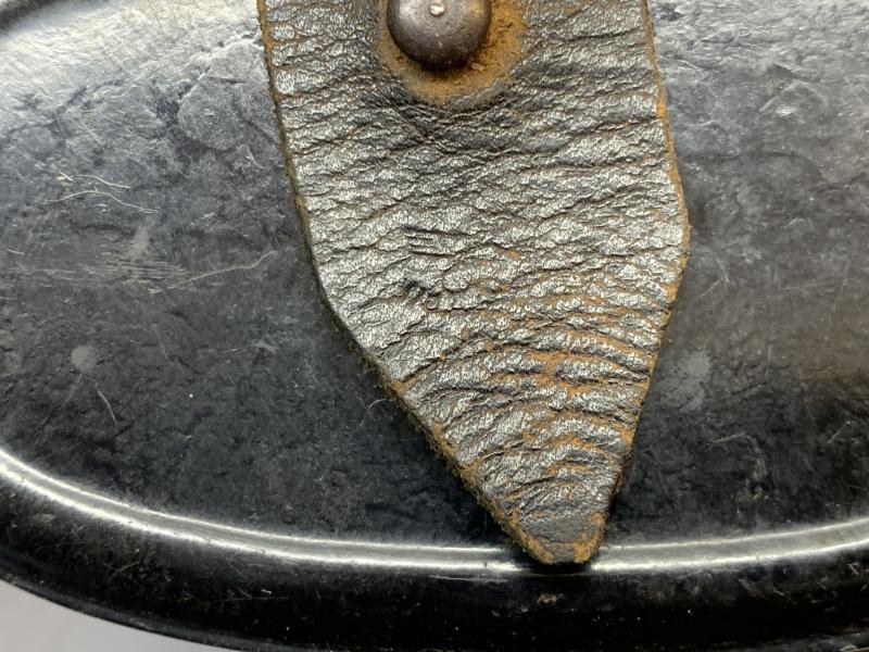 WH (Heer) Binoculars 'Dienstglas' in Bakelite Case