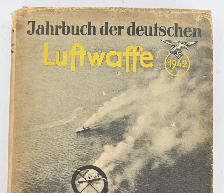 German Book 'Jahrbüch der Luftwaffe' 1942