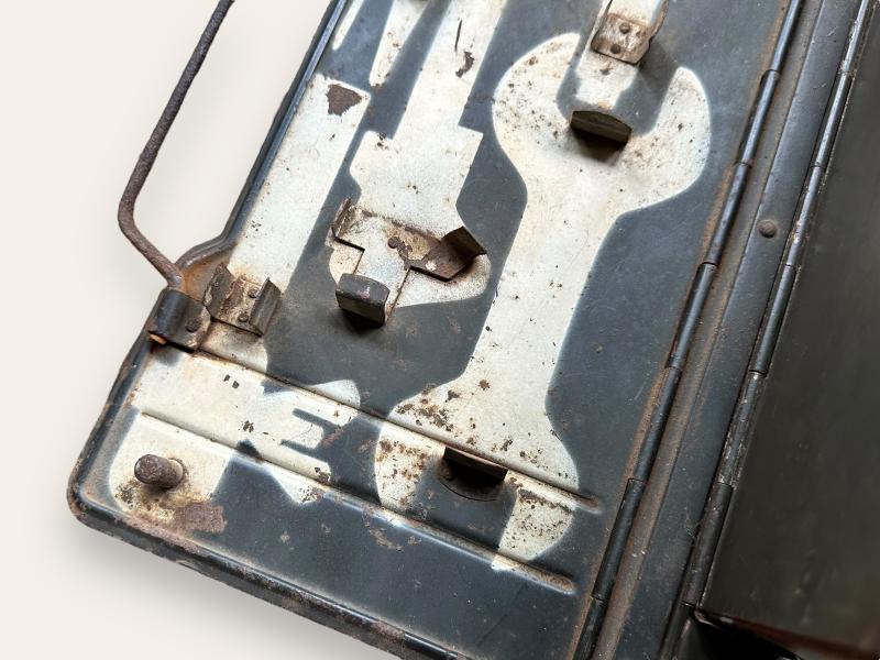 MG 34/42 Foldable Tool Kit -1940-