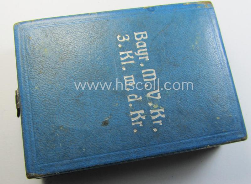 Attractive, (pre)WWI-period: 'Bayern Militär-Verdienstkreuz 3. Klasse mit der Krone' being a nicely preserved example that came stored in its luxuriously styled, light-blue-coloured etui (marked: 'Weiss & Co. - München')
