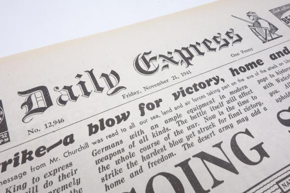 British Daily Express Newspaper 21 November 1941