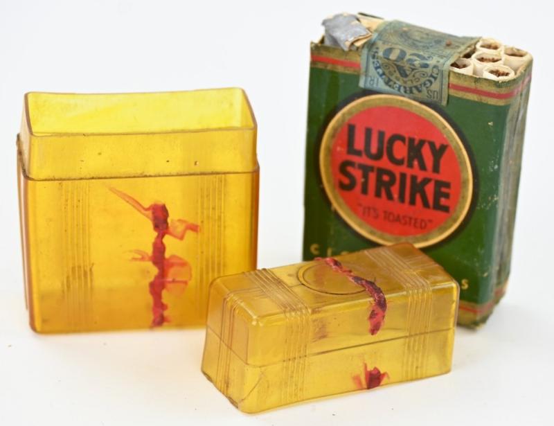 US WW2 Package of Lucky Strike Cigarets with Case