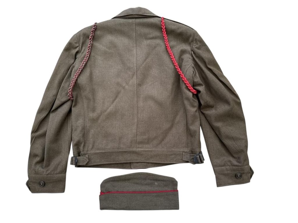 US WWII Glider Artillery Ike Jacket and Garrison Cap