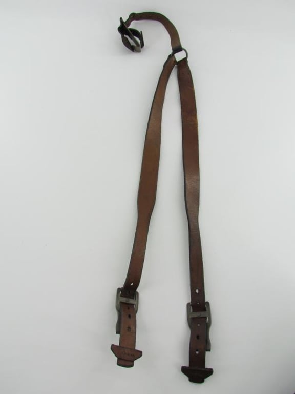Luftwaffe Y-straps maker marked 1942