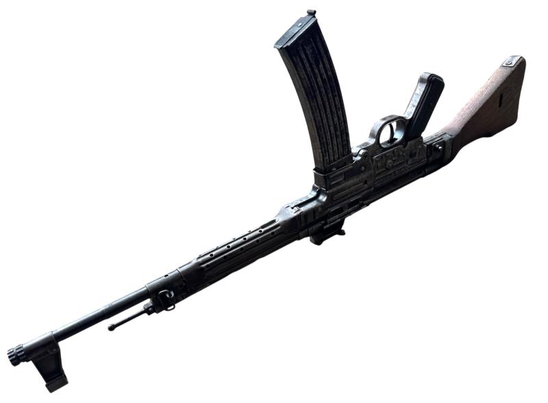 EU Deko MP43 Assault Rifle with MKb42 Magazine