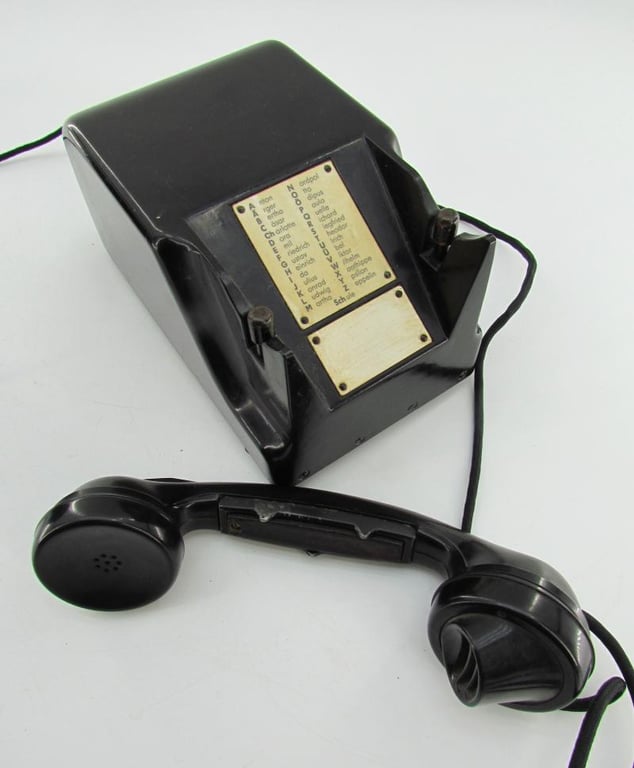Wehrmacht Bakelite Desk telephone 38 with side box dated 1943