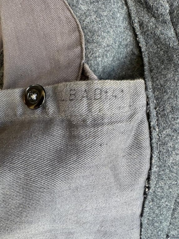 Luftwaffe Signals ( Nachrichten ) NCO Fliegerbluse with Afrika Cufftitle