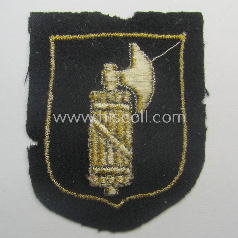Waffen-SS 'volunteer'-arm-shield as was intended for usage by soldiers of the: '29. Waffen-Grenadier-Division der SS' ('Italienische Nr. 1' or: 'Legione SS Italiana')