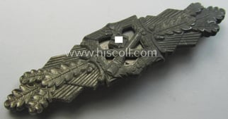 'Nahkampfspange in Silber' being a maker- (ie. 'FLL'-)...