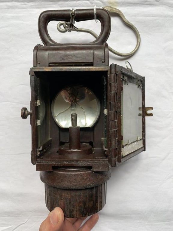 WH (Heer) Bakelite Carbid Lantern