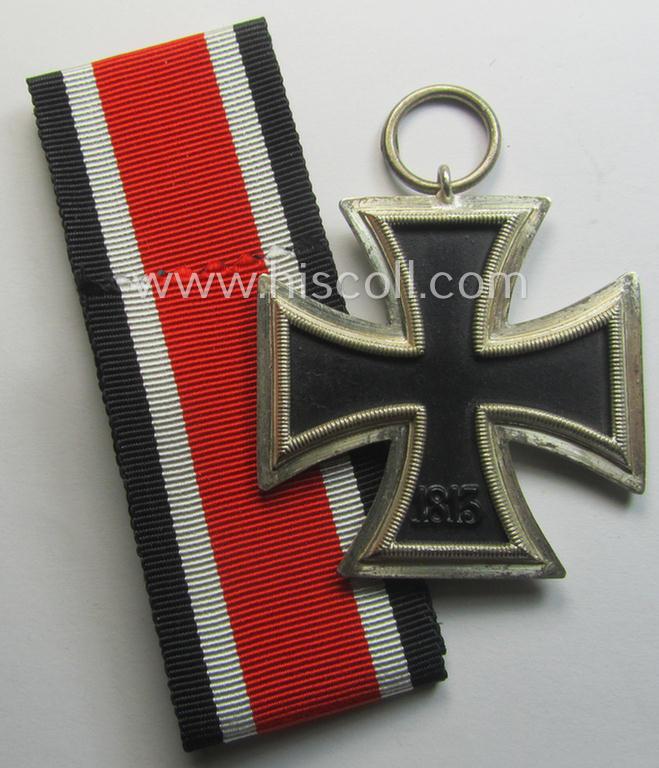 'EKII. Klasse' being a maker- (ie. '40'-) marked example that comes together with its non-confectioned ribbon (ie. 'Bandabschnitt') by the maker (ie. 'Hersteller'): 'Berg & Nolte'