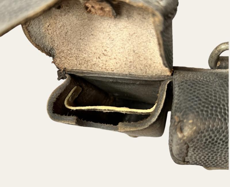 K98 Leather Ammo Pouch -J. de Valk-