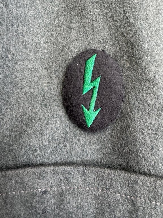 Wehrmacht ( Heer ) mountain trooper ‘Gebirgsjäger’ Oberleutnant  M36 Greatcoat