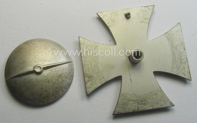 'Virtually mint' example of an: 'Eisernes Kreuz 1. Kl.' as executed in the so-called: 'screw-back-version' (being an: 'L/11'-marked example as produced by the: 'Wilh. Deumer'-company)