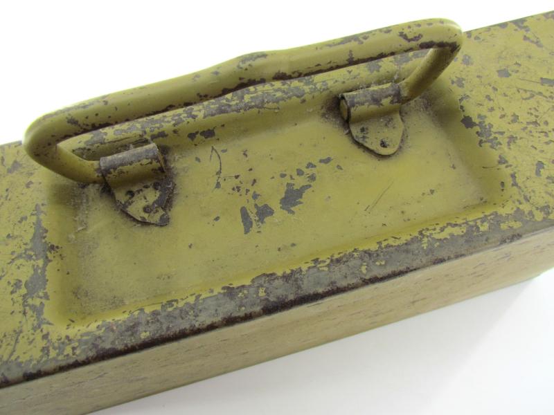 Tan Painted MG34/42 'Patronenkasten 41'