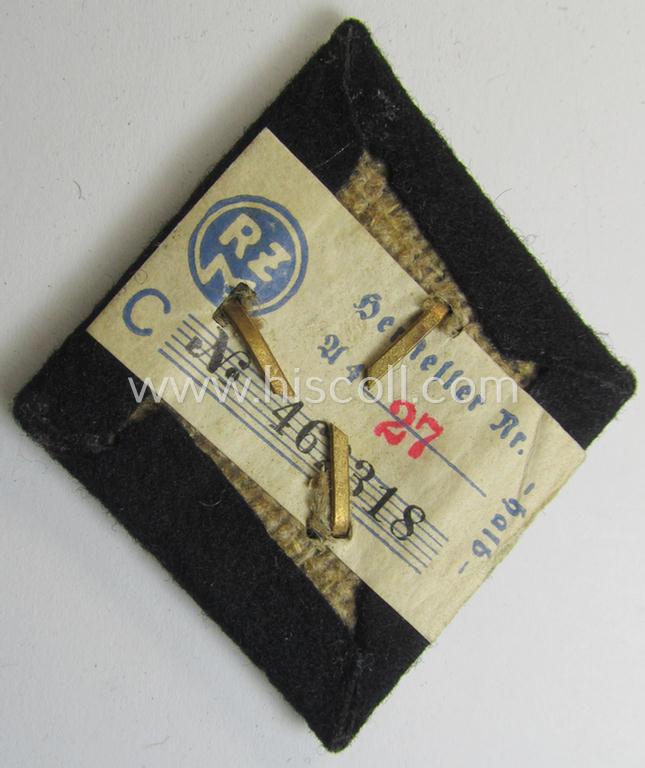 Attractive, bright-silver-toned- and/or: neatly aluminium-based, so-called: 'DAF' (ie. 'Deutsche Arbeitsfront'): 'Werkschar-Raute' (being a very detailed example that still shows its period-attached 'RzM'-etiket)