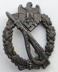 'Infanterie Sturmabzeichen in Bronze' being a maker marked...
