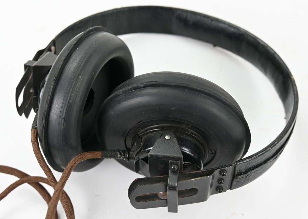 German WH Panzer Headphone 'Dfh.b'