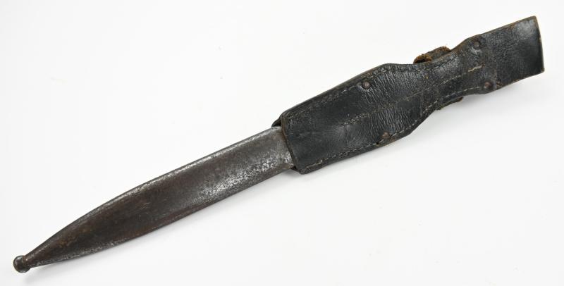 German WH K98 Mauser Bayonet with Frog