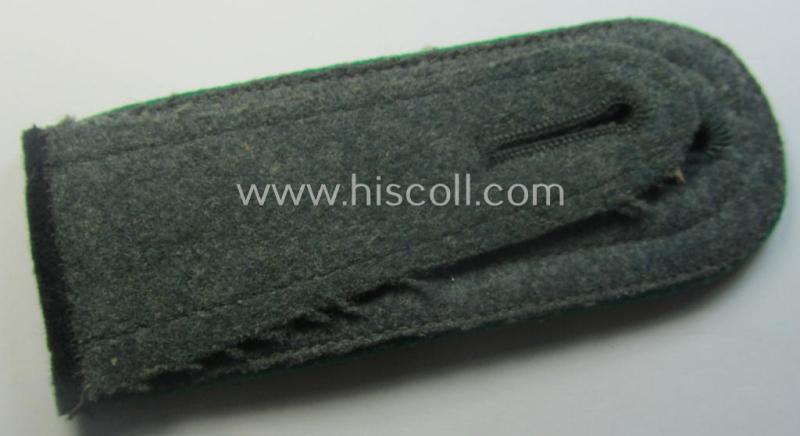 Single, WH (Heeres) NCO-type (ie. 'M36- o. M40'-pattern- and 'rounded-styled-') neatly 'cyphered' shoulderstrap as was intended for usage by a: 'Feldwebel des Gebirgsjäger-Rgts. 139' (part of the: '3. Gebirgs-Div.')