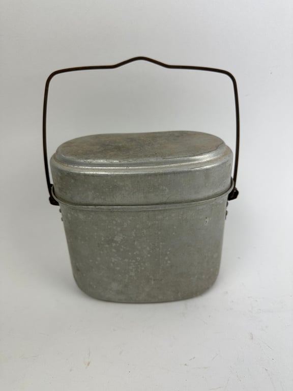 ww2 german mess tin "MN 1945"