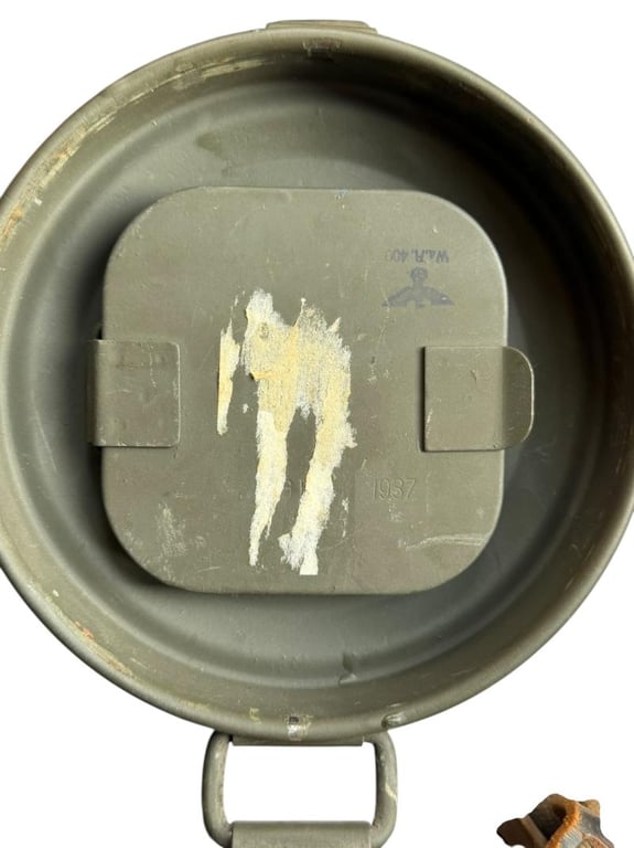 Short Gasmasker in Canister