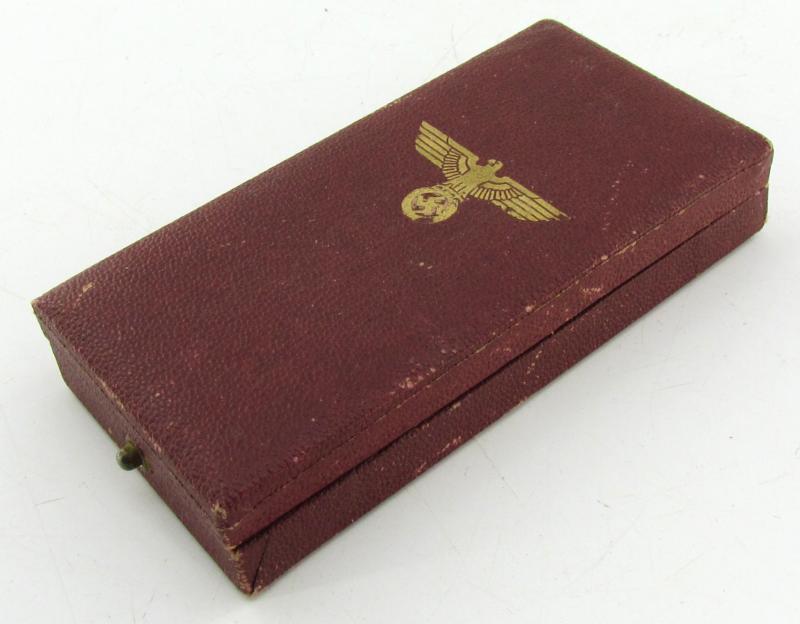 Sudetenland annexation medal  1938 ( Anschluss Medal ) with Case