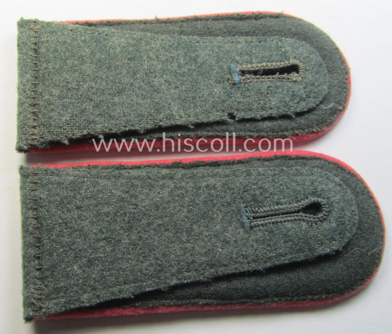 Pair of WH (Heeres) EM-type shoulderstraps: 'Soldat eines Panzerjäger-Abts.'