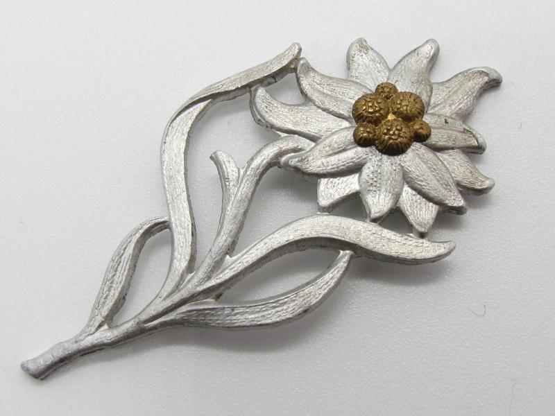 NSDAP SA or Hitlerjugend cap edelweiss by RZM M1/155