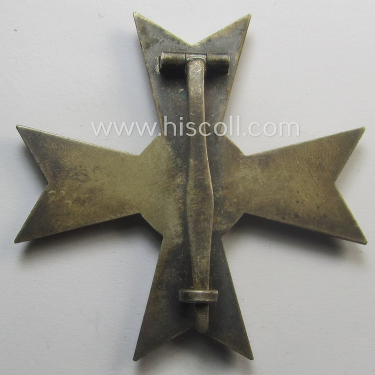 Attractive, medal-set: 'Kriegsverdienstkreuz 1. Klasse ohne Schwertern', being a non-maker-marked specimen that came stored in its original etui and dito orange-toned 'Überkarton'