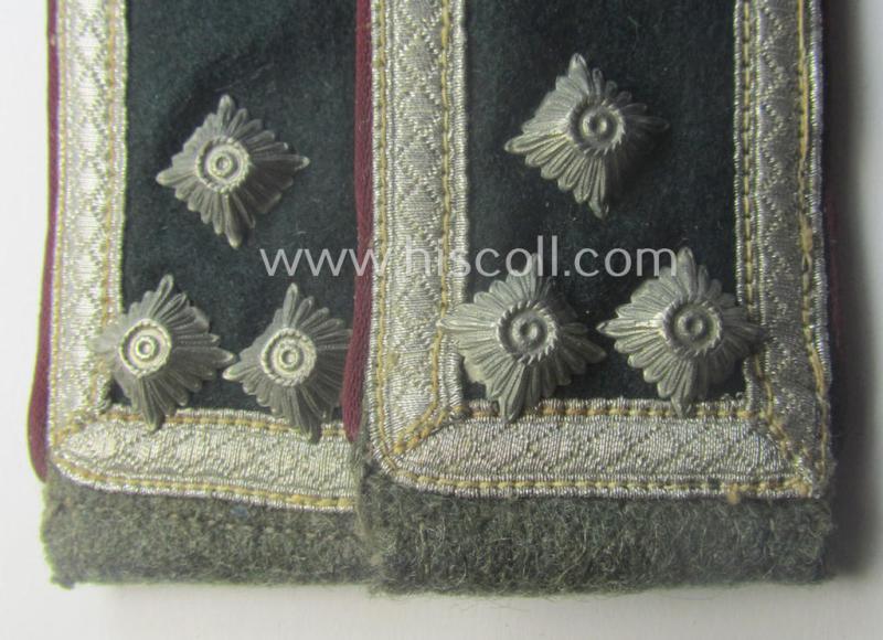 Unusual - and fully matching! - pair of WH (Heeres), early-war-period- (ie. 'M36 o. M40'-pattern) NCO-type shoulderstraps as was intended for - and worn by! - a: 'Stabsfeldwebel eines (Nebel)Werfer-Rgts.'