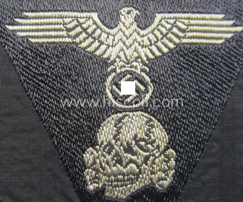 Superb, Waffen-SS black-coloured M43-pattern 'Panzer'-cap-trapezoid as executed in 'BeVo'-weave-pattern as was specifically intended for usage on the M43-model field-caps (ie. 'Einheitsfeldmützen')