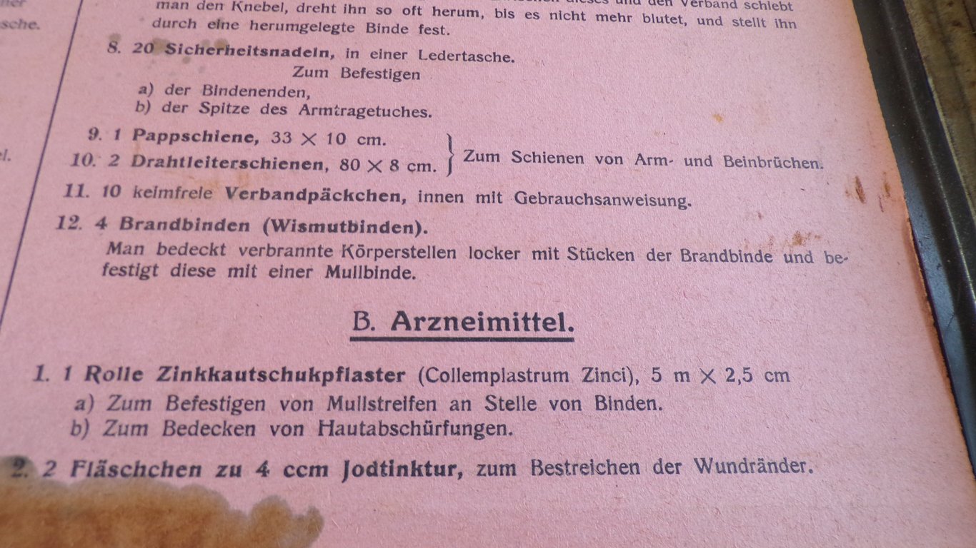 Luftwaffe-Blue 'Verbandkasten' First Aid Kit