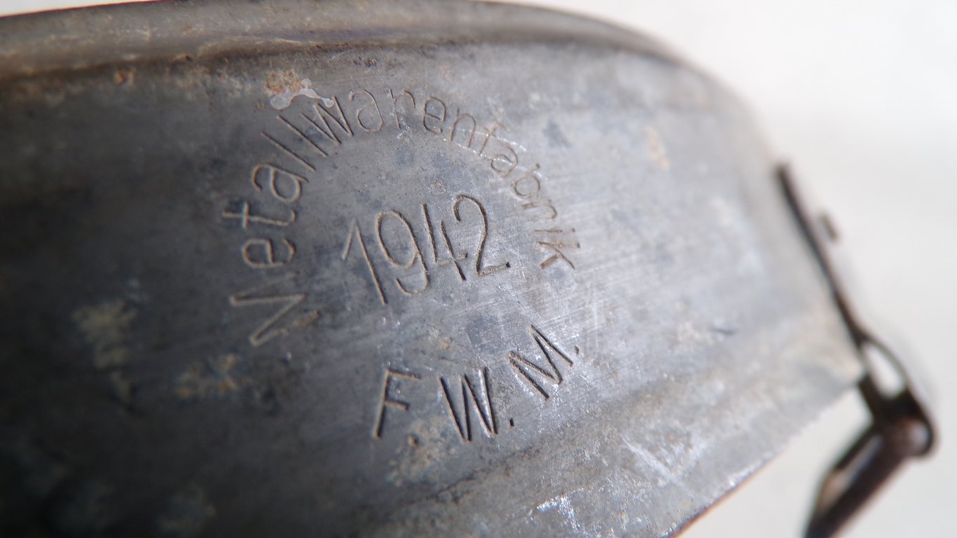 Unissued M31 Helmet Liner 64/57 (F.W.M. 1942)