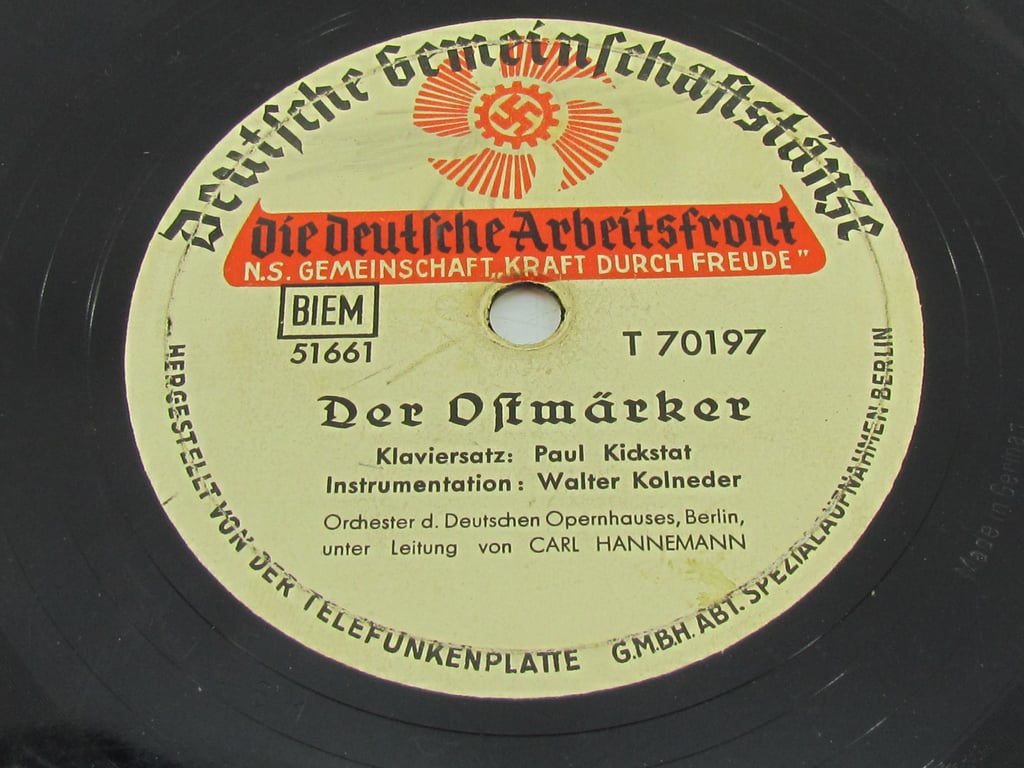 DAF / Kraft durch Freude “Deutsche Gemeinschaftstänze” 78 RPM Record – Der Ostmärker / Mazurka