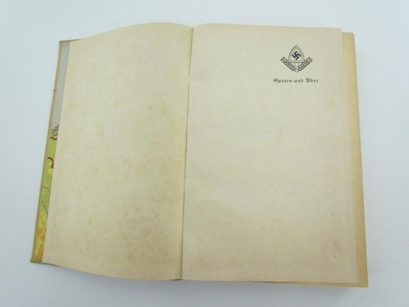 Book : Spaten und Ähre (1937)