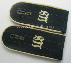 Stunning - and/or fully matching! - pair of...