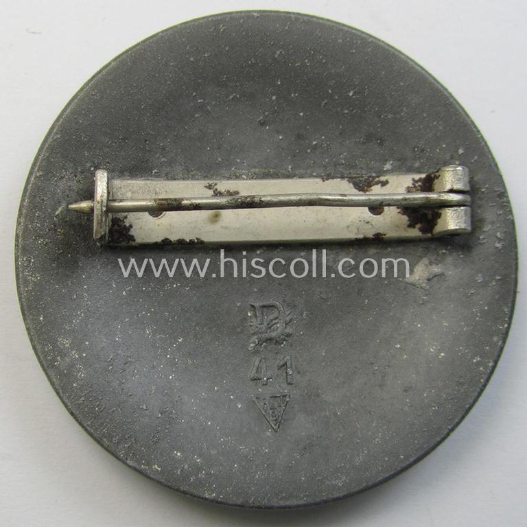 Attractive, 'Reichsarbeitsdienst der weiblichen Jugend' (or: RADwJ ie.: Womens Labor Service) so-called: 'Brosche für Kameradschaftsältesten' being a clearly maker- (ie. 'B'-) marked and/or: '1941'-dated example