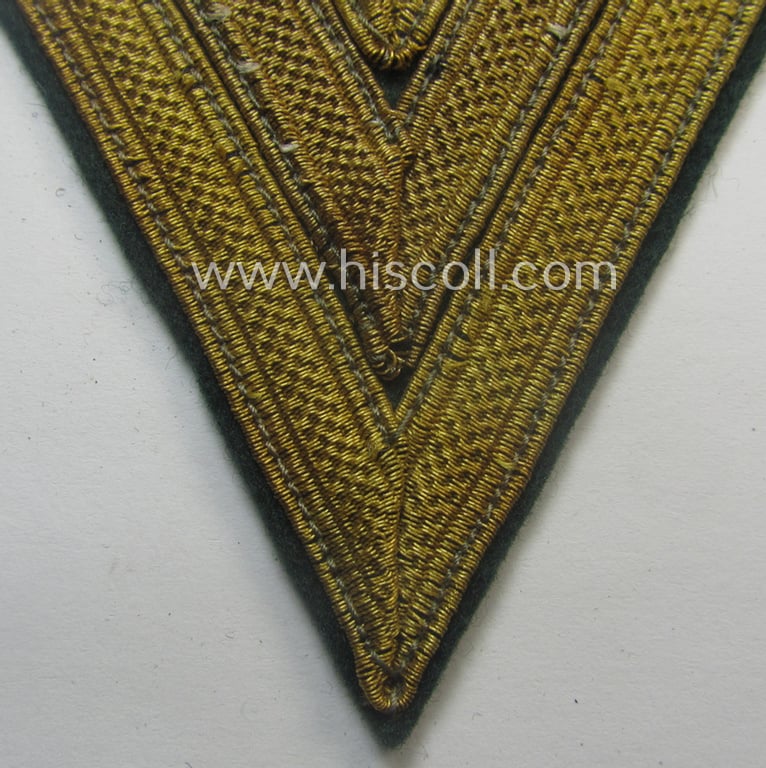 WH (Kriegsmarine ie. 'Küstenartillerie') rank-chevron (ie. 'Gefreitenwinkel') as was intended for an: 'Oberstabsmatrose' (or: 'Hauptgefreiter') as was intended for usage on the various field-grey-coloured, naval: 'Küstenartillerie'-tunics