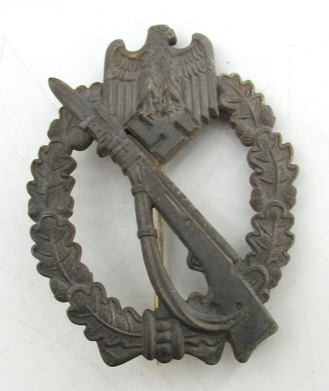 Infantry Assault Badge ( Sturmabzeichen ) in Silver –Fritz Zimmermann Stuttgart