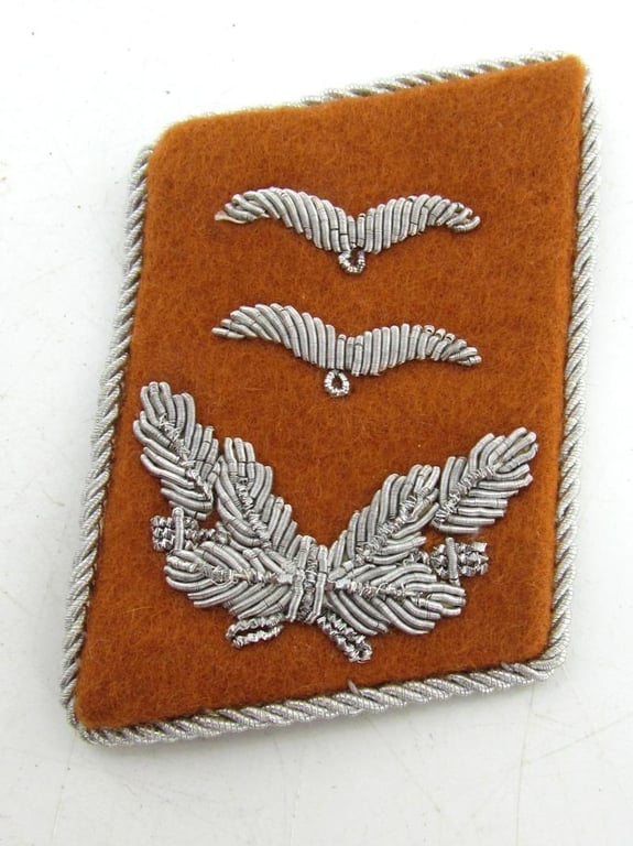 Luftwaffe Nachrichten Collar Tabs "Oberleutnant ".