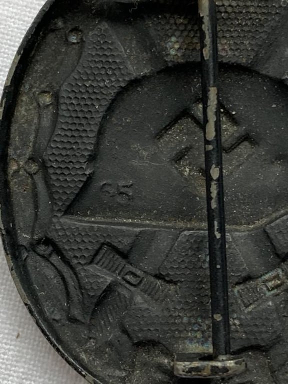 Wound Badge in Black '65'