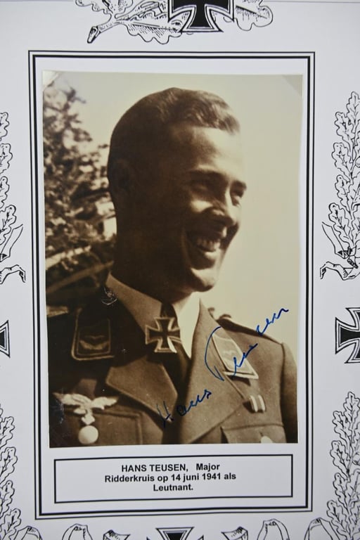 Signature of Luftwaffe KC Recipient 'Hans Teusen'