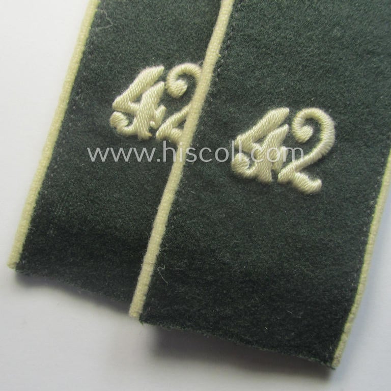 Pair of WH (Heeres) early-war-period- (ie. 'M40'-pattern and/or rounded-styled) neatly 'cyphered', EM-type shoulderstraps as was intended for a: 'Soldat des Infanterie-Rgts. 42'