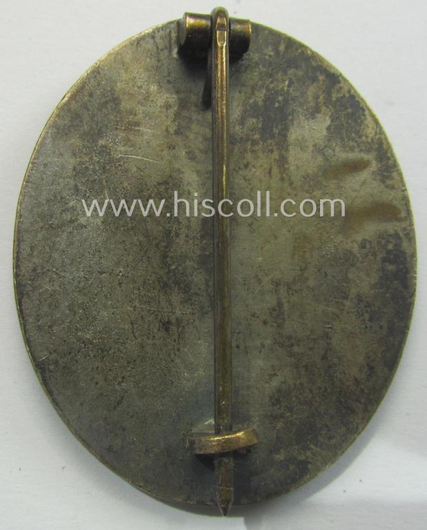 'Verwundeten-Abzeichen in Silber' being a fairly luxuriously-styled, non-maker-marked- and/or typical 'Buntmetall'-based example that comes stored in its generic, etui as issued and/or recently found