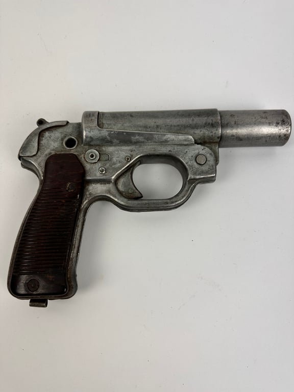 Original German WWII Flare Pistol LP42 (Leuchtpistole) By Waffenfabrik Hugo Schneider AG "wa"